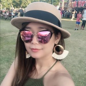 Meet your Posher, Chiao yen